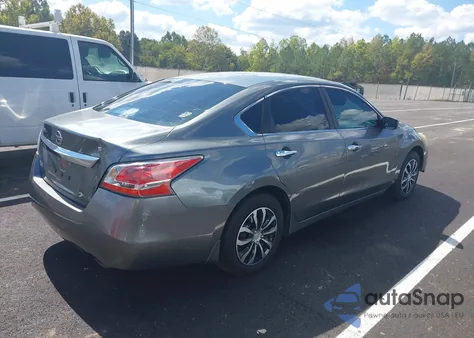 2015 Nissan Altima 2.5 S from USA, damaged, VIN 1N4AL3AP4FN865371